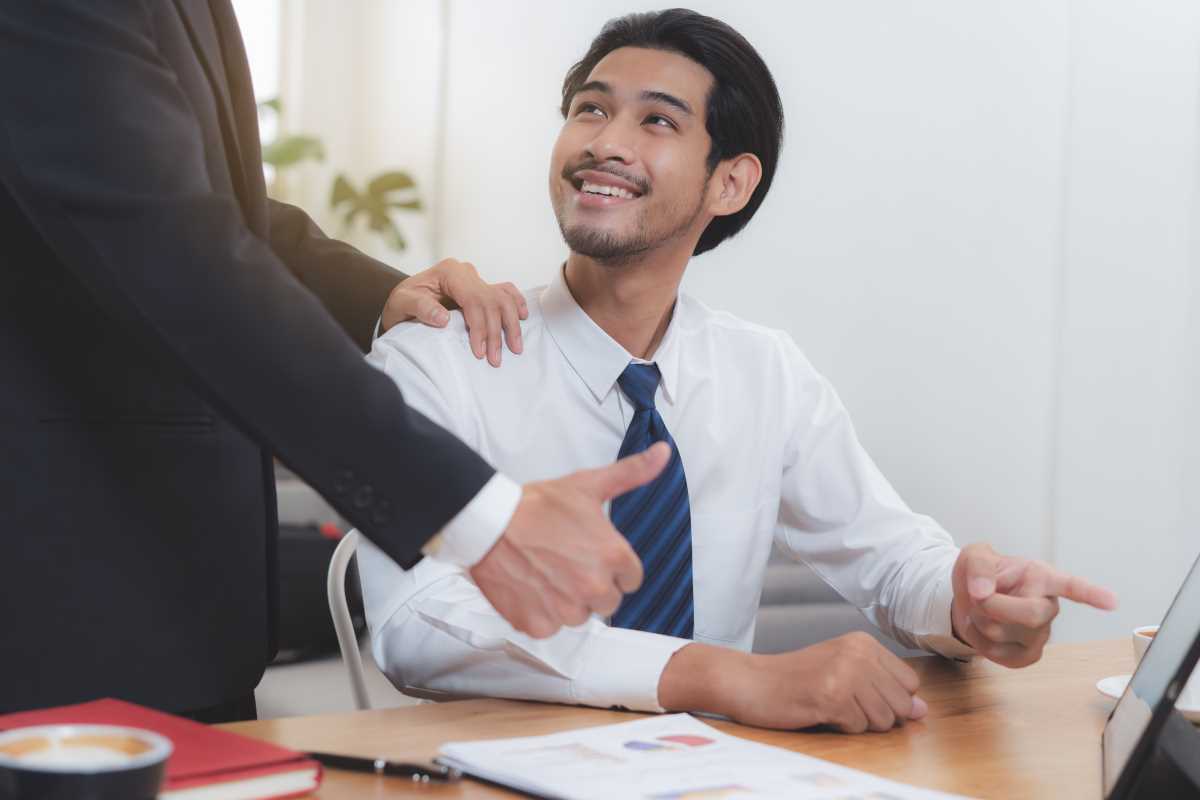 How to Find a Mentor for Your First Industry Internship